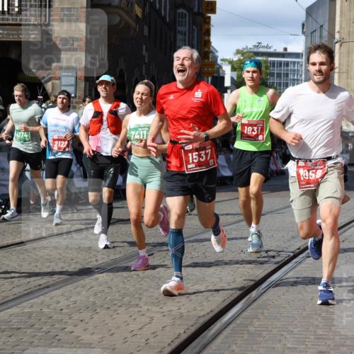 13.09.2026 - 21. swb-Marathon Bremen Strokosch-Dieckow http://msf.ph/oto/10300004 13.09.2026 13:20:35 Ziel 201, 205, 232, 334, 655, 1058, 1390, 1537, 1750, 1931, 2122, 2577, 2807, 2885, 2903, 3685, 3690, 4351, 5137, 5389, 5450, 5583, 6663, 6901, 7018, 7341, 7531, 7664, 8178, 9047, 9518, 9756, 13222, 541, 769, 876, 1881, 2640, 3356, 3866, 4174, 4482, 4612, 5213, 5855, 5954, 6177, 7517, 8005, 8141, 8804, 9691, 13126 meine-sportfotos.de