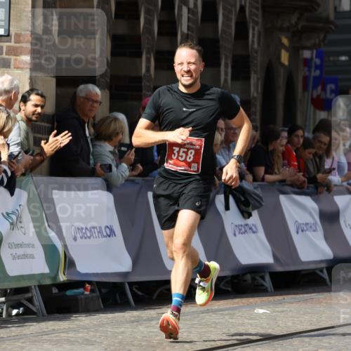 13.09.2026 - 21. swb-Marathon Bremen Strokosch-Dieckow http://msf.ph/oto/10300105 13.09.2026 12:48:30 Ziel 358, 447, 314 meine-sportfotos.de