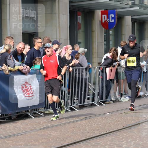 13.09.2026 - 21. swb-Marathon Bremen Strokosch-Dieckow http://msf.ph/oto/10300145 13.09.2026 10:47:44 Ziel 10142, 10316, 10329, 11058, 11193, 11360, 11735, 11781, 12278, 12354, 12487, 12558, 13620, 10172, 10189, 10210, 10223, 10270, 10310, 10393, 10592, 10594, 10807, 10860, 10873, 11018, 11130, 11469, 11634, 11646, 11809, 11894, 12077, 12296, 12318, 12547, 12558, 13521 meine-sportfotos.de