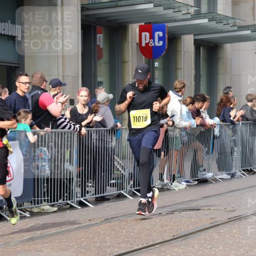 13.09.2026 - 21. swb-Marathon Bremen Strokosch-Dieckow http://msf.ph/oto/10300163 13.09.2026 10:47:45 Ziel 10142, 10316, 10329, 11058, 11193, 11360, 11735, 11781, 12278, 12354, 12487, 13620, 10172, 10189, 10210, 10223, 10270, 10310, 10393, 10592, 10594, 10807, 10860, 10873, 11018, 11130, 11469, 11634, 11646, 11809, 11894, 12077, 12296, 12318, 12547, 12558, 13521 meine-sportfotos.de