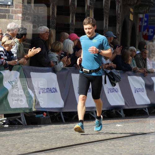 13.09.2026 - 21. swb-Marathon Bremen Strokosch-Dieckow http://msf.ph/oto/10300187 13.09.2026 12:49:12 Ziel 314, 934, 1428, 1917, 1483 meine-sportfotos.de