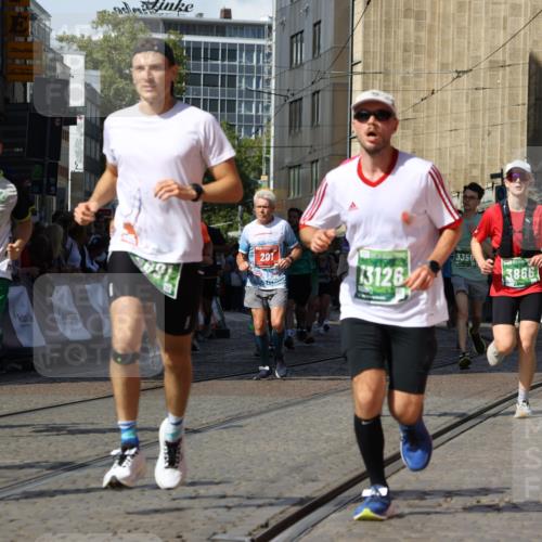 13.09.2026 - 21. swb-Marathon Bremen Strokosch-Dieckow http://msf.ph/oto/10300189 13.09.2026 13:20:43 Ziel 201, 232, 334, 1197, 1646, 1750, 2493, 2577, 2953, 3685, 3813, 4351, 4358, 5137, 5450, 5493, 5583, 6495, 6496, 6901, 7018, 7664, 8178, 9047, 9721, 13222, 769, 1056, 1881, 2425, 2640, 3356, 3866, 4126, 4316, 4465, 4482, 4612, 5161, 5213, 5954, 6177, 6401, 6680, 7517, 7902, 8005, 8141, 8804, 8971, 9691, 13126 meine-sportfotos.de