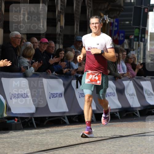 13.09.2026 - 21. swb-Marathon Bremen Strokosch-Dieckow http://msf.ph/oto/10300257 13.09.2026 12:49:20 Ziel 934, 1428, 1917, 1483 meine-sportfotos.de