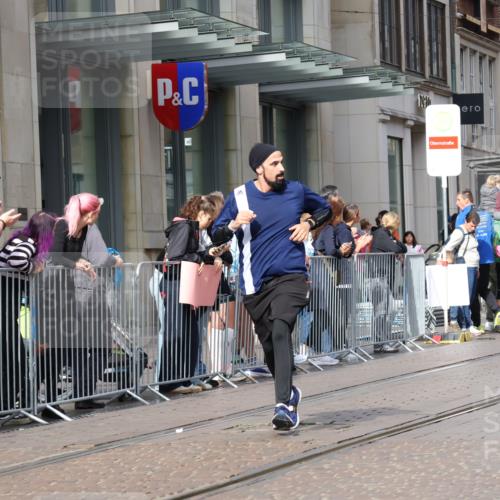 13.09.2026 - 21. swb-Marathon Bremen Strokosch-Dieckow http://msf.ph/oto/10300280 13.09.2026 10:48:15 Ziel 10231, 10269, 10421, 10426, 10489, 10538, 10770, 10814, 10815, 10917, 10993, 11196, 11372, 11582, 11611, 11683, 11815, 11837, 12259, 13570, 10142, 10316, 10329, 10638, 11058, 11135, 11193, 11241, 11735, 11781, 11815, 12278, 12354, 12487, 13620 meine-sportfotos.de
