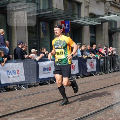 13.09.2026 - 21. swb-Marathon Bremen Strokosch-Dieckow http://msf.ph/oto/10300306 13.09.2026 10:48:21 Ziel 10231, 10269, 10426, 10489, 10538, 10770, 10814, 10815, 10917, 10993, 11196, 11372, 11582, 11611, 11837, 11885, 13512, 13570, 10142, 10316, 10329, 10421, 10638, 11058, 11135, 11193, 11241, 11683, 11781, 11815, 12259, 12354, 13620 meine-sportfotos.de