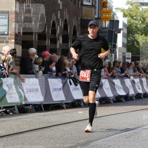 13.09.2026 - 21. swb-Marathon Bremen Strokosch-Dieckow http://msf.ph/oto/10300369 13.09.2026 12:49:52 Ziel 968, 1483, 547 meine-sportfotos.de