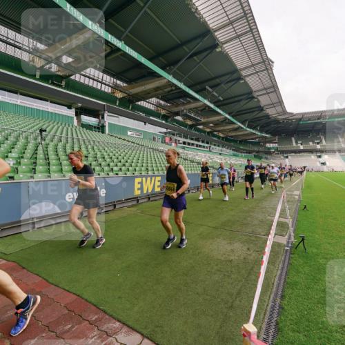 13.09.2026 - 21. swb-Marathon Bremen Michael Burmester http://msf.ph/oto/10300414 13.09.2026 10:40:10 Laufen im Stadion 10135, 10138, 10139, 10156, 10169, 10204, 10213, 10217, 10229, 10234, 10238, 10279, 10280, 10299, 10314, 10321, 10354, 10360, 10363, 10364, 10378, 10386, 10404, 10406, 10417, 10424, 10435, 10455, 10457, 10469, 10484, 10493, 10501, 10505, 10510, 10511, 10545, 10556, 10570, 10576, 10580, 10582, 10595, 10599, 10609, 10611, 10616, 10619, 10630, 10653, 10660, 10662, 10664, 10686, 10694, 10696, 10712, 10737, 10743, 10751 meine-sportfotos.de
