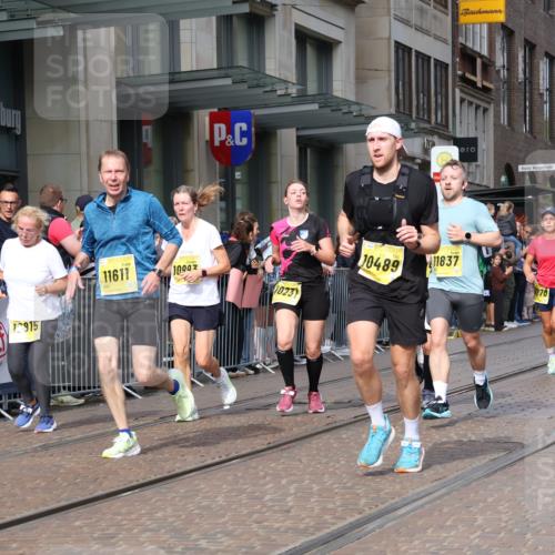 13.09.2026 - 21. swb-Marathon Bremen Strokosch-Dieckow http://msf.ph/oto/10300479 13.09.2026 10:48:27 Ziel 10231, 10269, 10489, 10538, 10770, 10815, 10917, 10993, 11196, 11372, 11611, 11885, 12204, 13512, 13555, 10269, 10316, 10421, 10426, 10489, 10638, 10814, 11058, 11135, 11241, 11582, 11683, 11781, 11815, 11837, 12259, 13570 meine-sportfotos.de