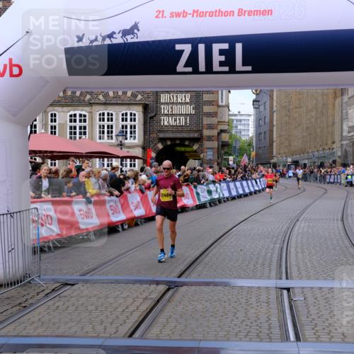 13.09.2026 - 21. swb-Marathon Bremen Tim E. http://msf.ph/oto/10300657 13.09.2026 10:42:11 Ziel 10341, 10972, 11527, 12468, 13621 meine-sportfotos.de