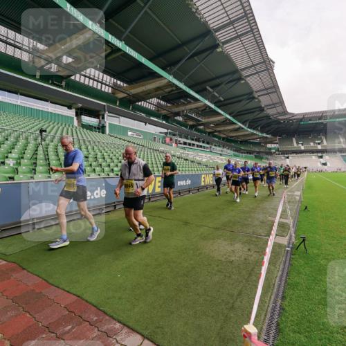 13.09.2026 - 21. swb-Marathon Bremen Michael Burmester http://msf.ph/oto/10300677 13.09.2026 10:41:22 Laufen im Stadion 10155, 10156, 10163, 10169, 10213, 10247, 10299, 10313, 10321, 10354, 10386, 10399, 10406, 10414, 10417, 10419, 10422, 10424, 10435, 10455, 10461, 10462, 10483, 10519, 10527, 10545, 10546, 10547, 10570, 10582, 10586, 10599, 10611, 10644, 10653, 10694, 10696, 10705, 10706, 10719, 10722, 10751, 10766, 10768, 10776, 10804, 10859, 10889, 10909, 10963, 10977, 11043, 11048, 11239 meine-sportfotos.de
