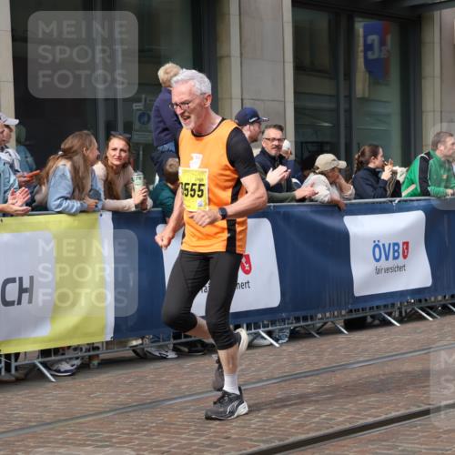 13.09.2026 - 21. swb-Marathon Bremen Strokosch-Dieckow http://msf.ph/oto/10300692 13.09.2026 10:48:52 Ziel 10253, 10293, 10294, 10392, 10514, 10566, 10655, 11316, 11567, 11621, 11891, 11896, 11984, 12027, 12132, 12149, 12350, 12450, 12529, 13555, 13577, 10231, 10269, 10489, 10538, 10770, 10815, 10917, 10993, 11196, 11372, 11611, 11885, 12204, 13512, 13555 meine-sportfotos.de