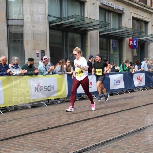 13.09.2026 - 21. swb-Marathon Bremen Strokosch-Dieckow http://msf.ph/oto/10300771 13.09.2026 10:48:59 Ziel 10294, 10392, 10514, 10655, 10739, 10846, 11191, 11316, 11567, 11621, 11635, 11891, 11896, 11984, 12132, 12149, 12376, 12450, 12529, 13577, 10253, 10293, 10566, 10815, 11372, 11885, 11891, 12027, 12204, 12350, 13512, 13555 meine-sportfotos.de