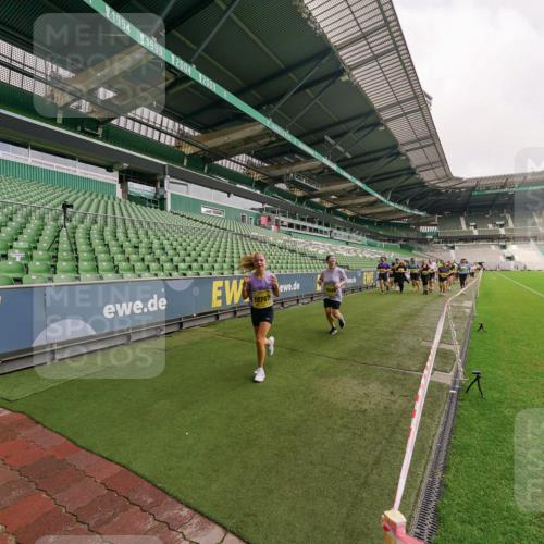 13.09.2026 - 21. swb-Marathon Bremen Michael Burmester http://msf.ph/oto/10300874 13.09.2026 10:42:03 Laufen im Stadion 10148, 10155, 10163, 10247, 10303, 10313, 10330, 10354, 10395, 10396, 10399, 10414, 10419, 10422, 10461, 10462, 10483, 10490, 10491, 10519, 10527, 10545, 10546, 10547, 10557, 10586, 10611, 10644, 10665, 10694, 10705, 10706, 10719, 10722, 10752, 10766, 10768, 10773, 10776, 10784, 10804, 10805, 10854, 10859, 10880, 10889, 10909, 10963, 10977, 11026, 11027, 11041, 11043, 11048, 11078, 11084, 11085, 11090, 11097, 11098, 11140, 11192, 11239 meine-sportfotos.de