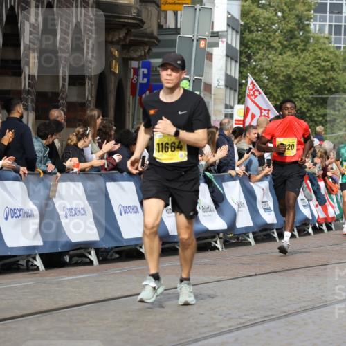 13.09.2026 - 21. swb-Marathon Bremen Strokosch-Dieckow http://msf.ph/oto/10300918 13.09.2026 10:50:41 Ziel 10170, 10233, 10525, 10840, 10923, 11111, 11128, 11178, 11497, 11499, 11622, 11680, 11742, 12045, 12078, 12269, 12447, 13562, 10267, 10537, 10764, 11076, 11087, 11170, 11753, 11961, 12070, 12179, 12351, 12560 meine-sportfotos.de