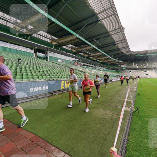 13.09.2026 - 21. swb-Marathon Bremen Michael Burmester http://msf.ph/oto/10300958 13.09.2026 10:42:30 Laufen im Stadion 10002, 10148, 10163, 10247, 10303, 10330, 10361, 10362, 10395, 10396, 10399, 10414, 10419, 10422, 10461, 10462, 10474, 10490, 10491, 10519, 10527, 10546, 10547, 10557, 10572, 10644, 10665, 10705, 10719, 10722, 10752, 10768, 10773, 10776, 10784, 10804, 10805, 10854, 10859, 10880, 10889, 10909, 10963, 10977, 11026, 11027, 11041, 11043, 11048, 11078, 11084, 11085, 11090, 11097, 11098, 11140, 11173, 11192, 11239, 11274 meine-sportfotos.de