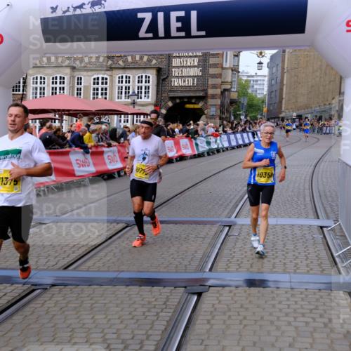 13.09.2026 - 21. swb-Marathon Bremen Tim E. http://msf.ph/oto/10300976 13.09.2026 10:42:44 Ziel 10358, 10632, 10775, 11375, 11630, 11779, 11895, 12395, 12525 meine-sportfotos.de