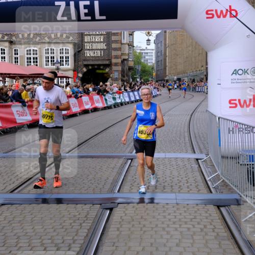 13.09.2026 - 21. swb-Marathon Bremen Tim E. http://msf.ph/oto/10300998 13.09.2026 10:42:45 Ziel 10358, 10632, 10775, 11375, 11630, 11779, 12395, 12525 meine-sportfotos.de