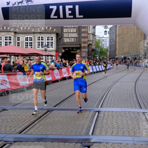 13.09.2026 - 21. swb-Marathon Bremen Tim E. http://msf.ph/oto/10301103 13.09.2026 10:42:56 Ziel 10312, 10358, 10632, 10775, 10816, 11779, 12281 meine-sportfotos.de