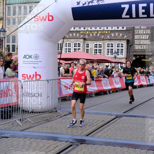 13.09.2026 - 21. swb-Marathon Bremen Tim E. http://msf.ph/oto/10301202 13.09.2026 10:43:10 Ziel 10235, 10336, 10816, 10988, 11442, 13580 meine-sportfotos.de