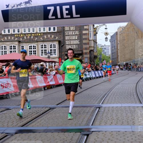 13.09.2026 - 21. swb-Marathon Bremen Tim E. http://msf.ph/oto/10301257 13.09.2026 10:43:18 Ziel 10235, 10336, 10988, 11042, 11143, 11265, 11442, 12053, 13523, 13580 meine-sportfotos.de