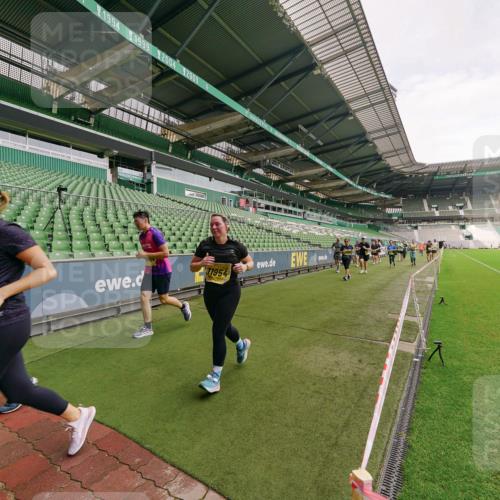 13.09.2026 - 21. swb-Marathon Bremen Michael Burmester http://msf.ph/oto/10301273 13.09.2026 10:44:08 Laufen im Stadion 10002, 10004, 10005, 10176, 10191, 10192, 10271, 10295, 10325, 10335, 10361, 10362, 10402, 10459, 10474, 10491, 10513, 10557, 10572, 10605, 10606, 10629, 10679, 10713, 10756, 10773, 10779, 10784, 10805, 10880, 10882, 10899, 10900, 10997, 10999, 11081, 11173, 11217, 11233, 11264, 11274, 11307, 11333, 11337, 11355, 11385, 11408, 11448, 11456, 11461, 11482, 11495, 11629, 11932, 11943, 12151, 12226, 12311, 12321, 12334 meine-sportfotos.de