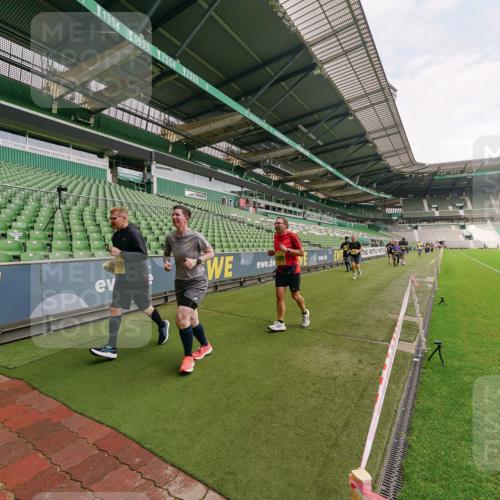 13.09.2026 - 21. swb-Marathon Bremen Michael Burmester http://msf.ph/oto/10301337 13.09.2026 10:44:41 Laufen im Stadion 10004, 10005, 10137, 10176, 10191, 10192, 10194, 10202, 10271, 10295, 10325, 10335, 10344, 10402, 10430, 10459, 10513, 10524, 10568, 10600, 10605, 10606, 10629, 10679, 10713, 10756, 10779, 10882, 10899, 10900, 10979, 10997, 10999, 11081, 11200, 11217, 11233, 11264, 11307, 11333, 11337, 11355, 11385, 11408, 11448, 11456, 11461, 11482, 11495, 11629, 11808, 11932, 11943, 12057, 12089, 12151, 12153, 12224, 12226, 12311, 12321, 12334, 12539 meine-sportfotos.de