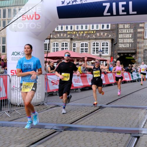 13.09.2026 - 21. swb-Marathon Bremen Tim E. http://msf.ph/oto/10301377 13.09.2026 10:43:25 Ziel 10336, 11042, 11143, 11265, 11442, 11632, 12053, 12469, 13523 meine-sportfotos.de