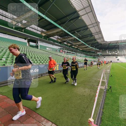 13.09.2026 - 21. swb-Marathon Bremen Michael Burmester http://msf.ph/oto/10301397 13.09.2026 10:45:10 Laufen im Stadion 10137, 10176, 10191, 10192, 10194, 10202, 10242, 10295, 10325, 10344, 10430, 10459, 10472, 10513, 10524, 10568, 10600, 10629, 10651, 10679, 10713, 10756, 10779, 10882, 10979, 10997, 10999, 11081, 11200, 11233, 11307, 11309, 11355, 11367, 11385, 11408, 11495, 11629, 11709, 11808, 11821, 11932, 11943, 12057, 12089, 12151, 12153, 12177, 12178, 12224, 12226, 12311, 12321, 12334, 12539, 10148, 10330 meine-sportfotos.de