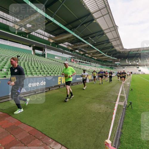 13.09.2026 - 21. swb-Marathon Bremen Michael Burmester http://msf.ph/oto/10301464 13.09.2026 10:45:40 Laufen im Stadion 10137, 10176, 10191, 10192, 10194, 10202, 10242, 10344, 10430, 10472, 10524, 10568, 10600, 10651, 10679, 10713, 10979, 10999, 11050, 11081, 11181, 11200, 11233, 11244, 11296, 11309, 11367, 11385, 11495, 11529, 11546, 11574, 11629, 11675, 11709, 11760, 11808, 11821, 11932, 11943, 12057, 12089, 12151, 12153, 12177, 12178, 12211, 12224, 12226, 12285, 12311, 12321, 12334, 12374, 12462, 12539, 10148, 10303, 10330, 10361, 10362 meine-sportfotos.de