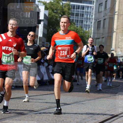 13.09.2026 - 21. swb-Marathon Bremen Strokosch-Dieckow http://msf.ph/oto/10301485 13.09.2026 13:21:40 Ziel 226, 2904, 2979, 3120, 3202, 3534, 4165, 4234, 4445, 4484, 4519, 6357, 6862, 8184, 8323, 8408, 8730, 8791, 8923, 9267, 9268, 9514, 9722, 9900, 572, 1209, 2397, 3290, 3338, 3695, 3774, 3934, 4581, 4735, 6865, 6976, 7098, 8438, 8947, 9421, 10120 meine-sportfotos.de
