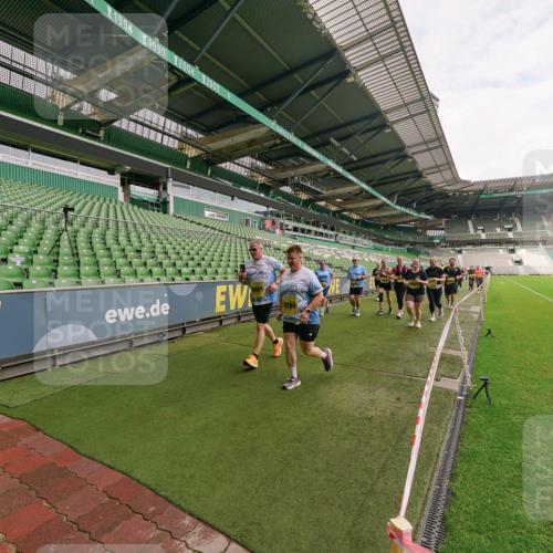 13.09.2026 - 21. swb-Marathon Bremen Michael Burmester http://msf.ph/oto/10301497 13.09.2026 10:45:50 Laufen im Stadion 10137, 10161, 10191, 10192, 10194, 10202, 10242, 10344, 10430, 10472, 10524, 10535, 10568, 10600, 10651, 10679, 10713, 10895, 10979, 11050, 11081, 11181, 11200, 11244, 11296, 11309, 11367, 11457, 11495, 11529, 11530, 11546, 11574, 11629, 11675, 11709, 11760, 11808, 11821, 11932, 11943, 12057, 12089, 12151, 12153, 12177, 12178, 12211, 12224, 12226, 12285, 12311, 12316, 12317, 12321, 12334, 12374, 12422, 12462, 12539, 10002, 10148, 10303, 10330, 10361, 10362 meine-sportfotos.de