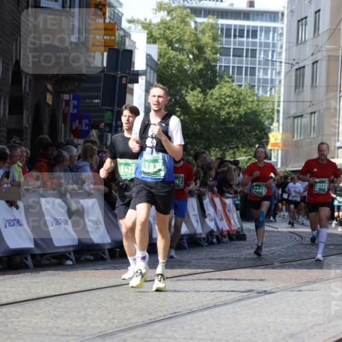 13.09.2026 - 21. swb-Marathon Bremen Strokosch-Dieckow http://msf.ph/oto/10301512 13.09.2026 13:21:42 Ziel 226, 2904, 2979, 3120, 3202, 3534, 3655, 4165, 4234, 4445, 4484, 4519, 6862, 8184, 8270, 8408, 8730, 8791, 8923, 9514, 9722, 9900, 141, 572, 1209, 3290, 3338, 3774, 3934, 4581, 4735, 5193, 6976, 7098, 8438, 8947, 9421, 10120 meine-sportfotos.de