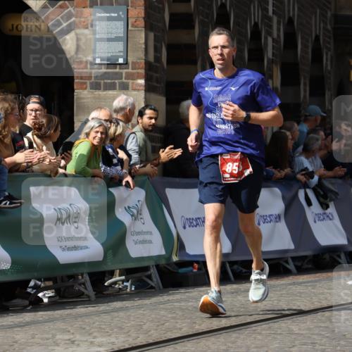13.09.2026 - 21. swb-Marathon Bremen Strokosch-Dieckow http://msf.ph/oto/10301515 13.09.2026 12:51:39 Ziel 858, 1453, 3617, 13033, 482, 943, 1126 meine-sportfotos.de