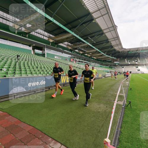 13.09.2026 - 21. swb-Marathon Bremen Michael Burmester http://msf.ph/oto/10301528 13.09.2026 10:45:59 Laufen im Stadion 10137, 10161, 10194, 10202, 10242, 10344, 10430, 10472, 10524, 10535, 10568, 10600, 10651, 10679, 10713, 10895, 10970, 10979, 11050, 11081, 11181, 11200, 11244, 11296, 11309, 11367, 11457, 11495, 11529, 11530, 11546, 11574, 11675, 11709, 11760, 11808, 11821, 11932, 12057, 12089, 12151, 12153, 12177, 12178, 12211, 12224, 12226, 12285, 12311, 12316, 12317, 12321, 12374, 12422, 12462, 12539, 10002, 10148, 10303, 10330, 10361, 10362 meine-sportfotos.de