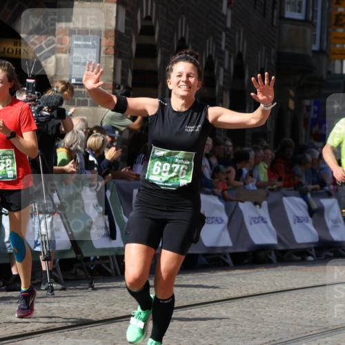 13.09.2026 - 21. swb-Marathon Bremen Strokosch-Dieckow http://msf.ph/oto/10301670 13.09.2026 13:21:50 Ziel 1130, 2088, 2570, 2904, 3120, 3202, 3435, 3655, 3930, 4165, 4234, 4445, 4484, 4519, 5542, 6862, 7176, 8184, 8270, 8384, 8730, 8923, 9048, 9514, 9722, 9900, 13145, 141, 148, 1209, 2051, 3338, 3652, 3774, 4581, 5193, 7098, 8438, 8452, 8924, 9599 meine-sportfotos.de