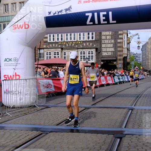 13.09.2026 - 21. swb-Marathon Bremen Tim E. http://msf.ph/oto/10301722 13.09.2026 10:43:49 Ziel 10328, 10346, 10618, 10742, 11468, 11607, 11826, 12406, 13509 meine-sportfotos.de