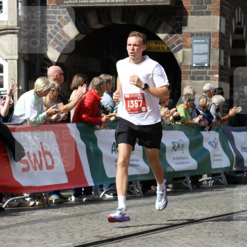 13.09.2026 - 21. swb-Marathon Bremen Strokosch-Dieckow http://msf.ph/oto/10301791 13.09.2026 12:52:41 Ziel 525, 959, 1357, 1507, 417, 553, 2100, 7244, 8729 meine-sportfotos.de