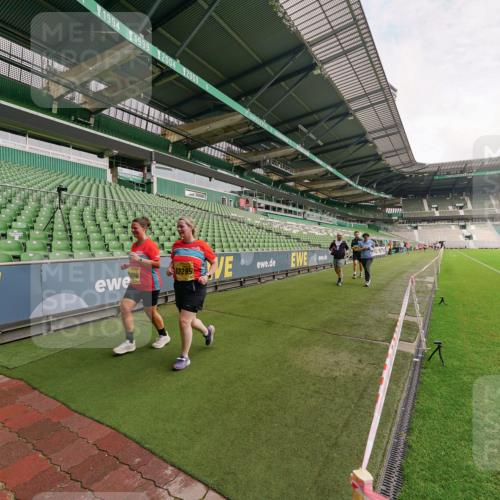 13.09.2026 - 21. swb-Marathon Bremen Michael Burmester http://msf.ph/oto/10301819 13.09.2026 10:49:09 Laufen im Stadion 10264, 10292, 10407, 10413, 10440, 10710, 10732, 10754, 10789, 10925, 11104, 11254, 11262, 11423, 11443, 11541, 11698, 11712, 11851, 11942, 11980, 12083, 12440, 12444, 12471, 12472, 12542, 12561, 10137, 10194, 10202, 10242, 10344, 10430, 10472, 10524, 10568, 10600, 10651, 10679, 10713, 10979, 11050, 11081, 11181, 11200, 11244, 11296, 11309, 11367, 11457, 11529, 11530, 11546, 11574, 11675, 11709, 11760, 11821, 12089, 12153, 12177, 12178 meine-sportfotos.de