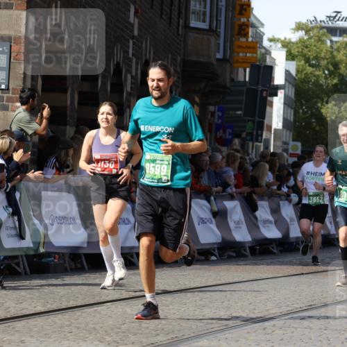 13.09.2026 - 21. swb-Marathon Bremen Strokosch-Dieckow http://msf.ph/oto/10301826 13.09.2026 13:21:57 Ziel 572, 1130, 1254, 2088, 2397, 2570, 2904, 3120, 3290, 3435, 3655, 3695, 3930, 4165, 5542, 6865, 7176, 8184, 8270, 8384, 8730, 8923, 9048, 9059, 9421, 9722, 13145, 148, 1601, 1645, 2051, 3021, 3652, 7625, 7917, 8452, 8924, 9599, 9839 meine-sportfotos.de