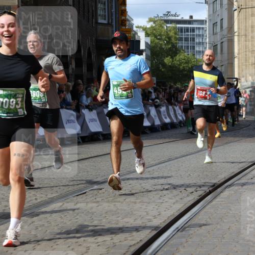 13.09.2026 - 21. swb-Marathon Bremen Strokosch-Dieckow http://msf.ph/oto/10301891 13.09.2026 13:29:52 Ziel 132, 1083, 1243, 1365, 1387, 1581, 2076, 2301, 2742, 2957, 3030, 3721, 4541, 4576, 5244, 5599, 6006, 6103, 6384, 6499, 6690, 6930, 7013, 7384, 7426, 7631, 7649, 7884, 8007, 8009, 8481, 8594, 8831, 9747, 9770, 10013, 13031, 1205, 1308, 1611, 1653, 1759, 1780, 1848, 2126, 3190, 3908, 5039, 5198, 5348, 5631, 6225, 6720, 6942, 6992, 6994, 7609, 7932, 8110, 8115, 8470, 9104, 9125 meine-sportfotos.de