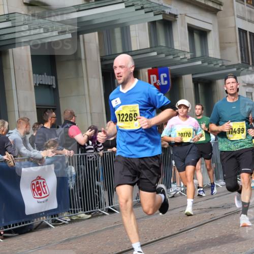 13.09.2026 - 21. swb-Marathon Bremen Strokosch-Dieckow http://msf.ph/oto/10301999 13.09.2026 10:50:13 Ziel 10170, 10233, 10525, 10764, 10840, 10923, 11220, 11276, 11497, 11499, 11622, 11664, 11680, 11742, 11774, 12045, 12052, 12078, 12309, 12447, 12488, 13544, 13562, 10452, 10593, 10876, 10966, 11005, 11035, 11111, 11128, 11178, 11415, 12240, 12269, 12380, 12510 meine-sportfotos.de