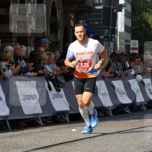 13.09.2026 - 21. swb-Marathon Bremen Strokosch-Dieckow http://msf.ph/oto/10302037 13.09.2026 12:52:55 Ziel 525, 7768, 8729, 7650, 8077, 9522 meine-sportfotos.de
