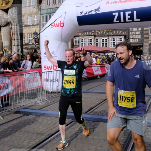 13.09.2026 - 21. swb-Marathon Bremen Tim E. http://msf.ph/oto/10302114 13.09.2026 10:44:29 Ziel 10342, 10956, 11108, 11148, 11644, 11758, 13538 meine-sportfotos.de