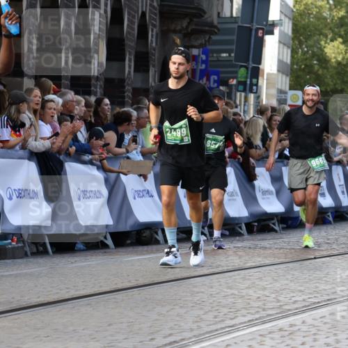13.09.2026 - 21. swb-Marathon Bremen Strokosch-Dieckow http://msf.ph/oto/10302151 13.09.2026 13:22:12 Ziel 141, 572, 1209, 2051, 2397, 3290, 3338, 3695, 3774, 3934, 4581, 4735, 5193, 6865, 6976, 7098, 8438, 8924, 8947, 9421, 9599, 10120, 2499, 3855, 4204, 4211, 6621, 8447, 8574, 9668 meine-sportfotos.de