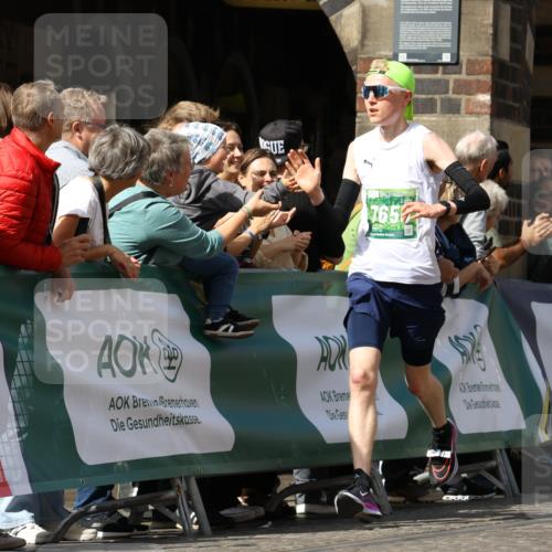 13.09.2026 - 21. swb-Marathon Bremen Strokosch-Dieckow http://msf.ph/oto/10302231 13.09.2026 12:53:07 Ziel 417, 553, 2100, 7244, 8729, 2585, 2670, 7650, 8081 meine-sportfotos.de
