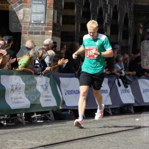 13.09.2026 - 21. swb-Marathon Bremen Strokosch-Dieckow http://msf.ph/oto/10302295 13.09.2026 12:53:09 Ziel 417, 553, 2100, 7244, 8077, 8729, 9522, 2585, 2670, 8081 meine-sportfotos.de