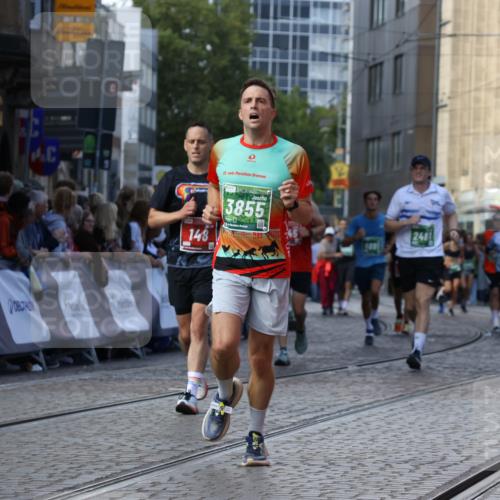 13.09.2026 - 21. swb-Marathon Bremen Strokosch-Dieckow http://msf.ph/oto/10302543 13.09.2026 13:22:25 Ziel 141, 148, 1209, 1601, 1645, 2051, 3021, 3652, 5193, 6621, 7625, 7917, 8438, 8452, 8924, 9599, 9839, 388, 1933, 2402, 2481, 2771, 3855, 4483, 4697, 6891, 7586, 8547, 8694, 9090 meine-sportfotos.de