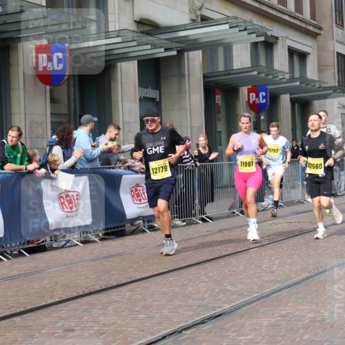 13.09.2026 - 21. swb-Marathon Bremen Strokosch-Dieckow http://msf.ph/oto/10302635 13.09.2026 10:50:43 Ziel 10200, 10471, 10515, 10537, 10808, 11076, 11087, 11170, 11339, 11537, 11625, 11626, 11801, 11961, 12004, 12179, 12303, 12351, 12407, 12552, 12560, 10233, 10267, 10525, 10764, 10840, 10923, 11220, 11276, 11622, 11664, 11680, 11742, 11753, 11774, 11961, 12045, 12052, 12070, 12078, 12309, 12447, 12488, 13544, 13562 meine-sportfotos.de