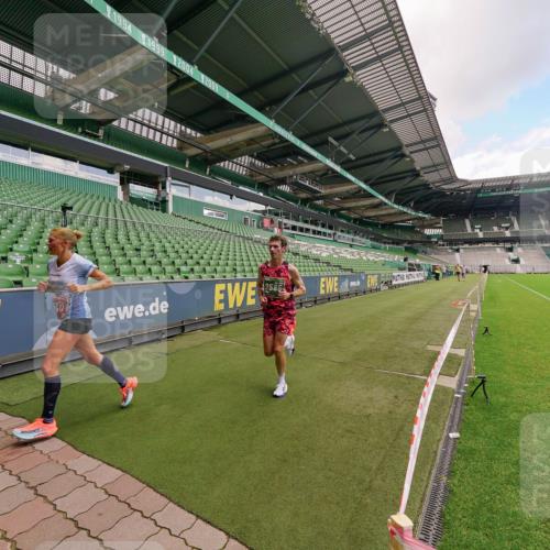 13.09.2026 - 21. swb-Marathon Bremen Michael Burmester http://msf.ph/oto/10302701 13.09.2026 12:36:48 Laufen im Stadion 365, 466, 658, 850, 1288, 1385, 1485, 1550, 1583, 1754, 1875, 1993, 2073, 2585, 3617, 4232, 7244, 7692, 7768, 8075, 8729, 13033, 299, 482, 525, 668, 919, 1212, 1606, 1629, 2072, 5428, 7741 meine-sportfotos.de