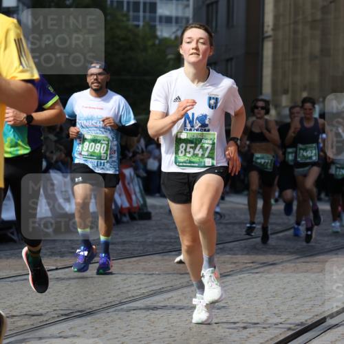 13.09.2026 - 21. swb-Marathon Bremen Strokosch-Dieckow http://msf.ph/oto/10302710 13.09.2026 13:22:34 Ziel 1601, 1645, 2499, 3021, 3652, 4204, 4211, 6621, 7625, 7917, 8447, 8574, 9668, 9839, 388, 913, 2402, 2771, 2806, 4483, 6707, 6792, 7586, 8547, 8551, 8694, 9090, 9510 meine-sportfotos.de